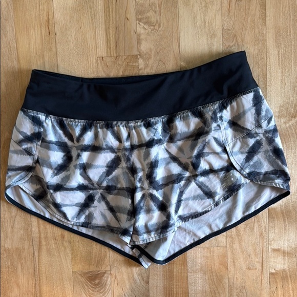 New Balance Pants - New‎ Balance Running Athletic Shorts - Black Gray - Medium